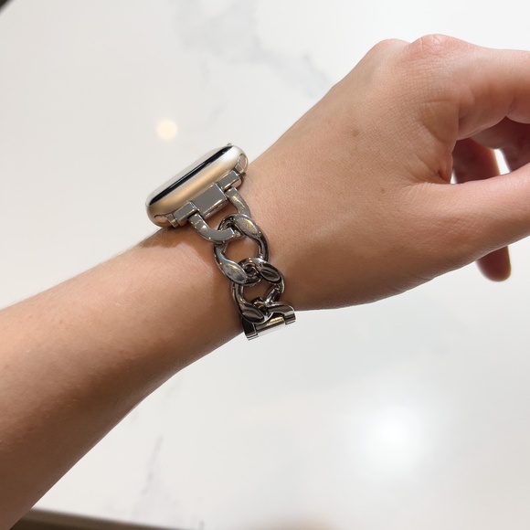 Gunmetal Chain Link Apple Watch Strap (38/40/41mm) - Picture 4 of 5